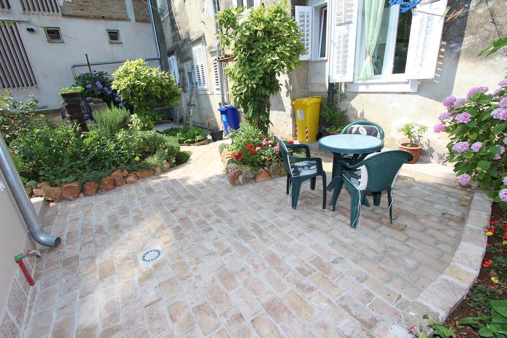 Apartments Santin Ρόβινι Εξωτερικό φωτογραφία
